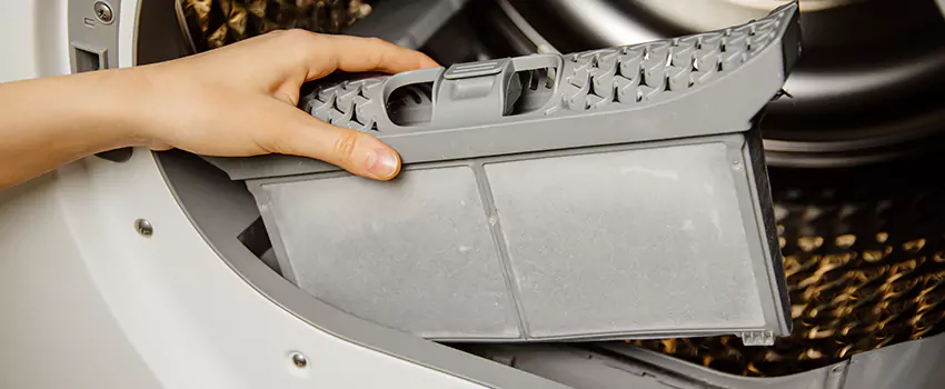 Signs Of A Clogged Dryer Lint Trap in Camarillo, California